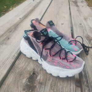 Nike Space Hippie 04 South Beach men's 7.5 wom 9.0